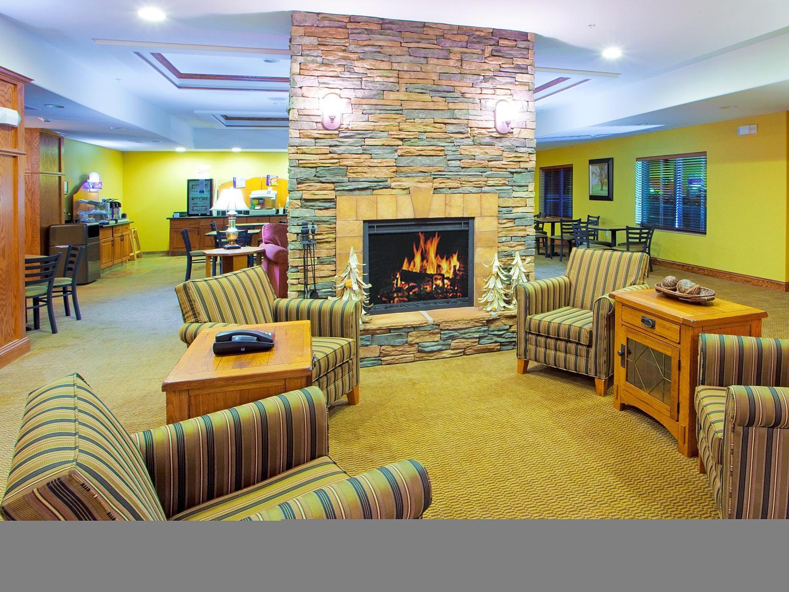 Holiday Inn Express Hotel & Suites Weston By Ihg Exterior photo
