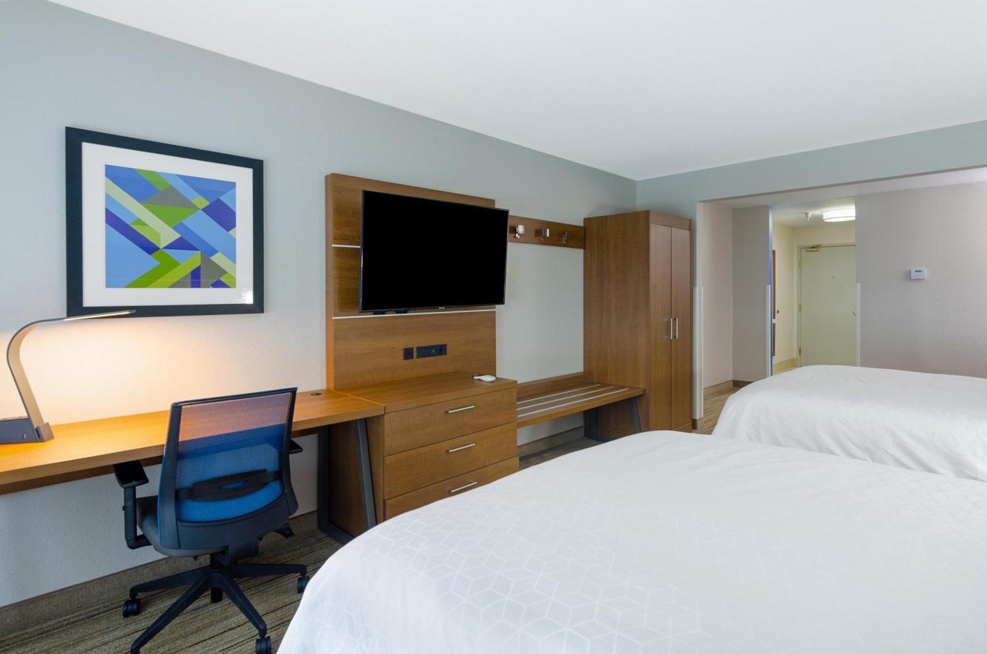 Holiday Inn Express Hotel & Suites Weston By Ihg Exterior photo