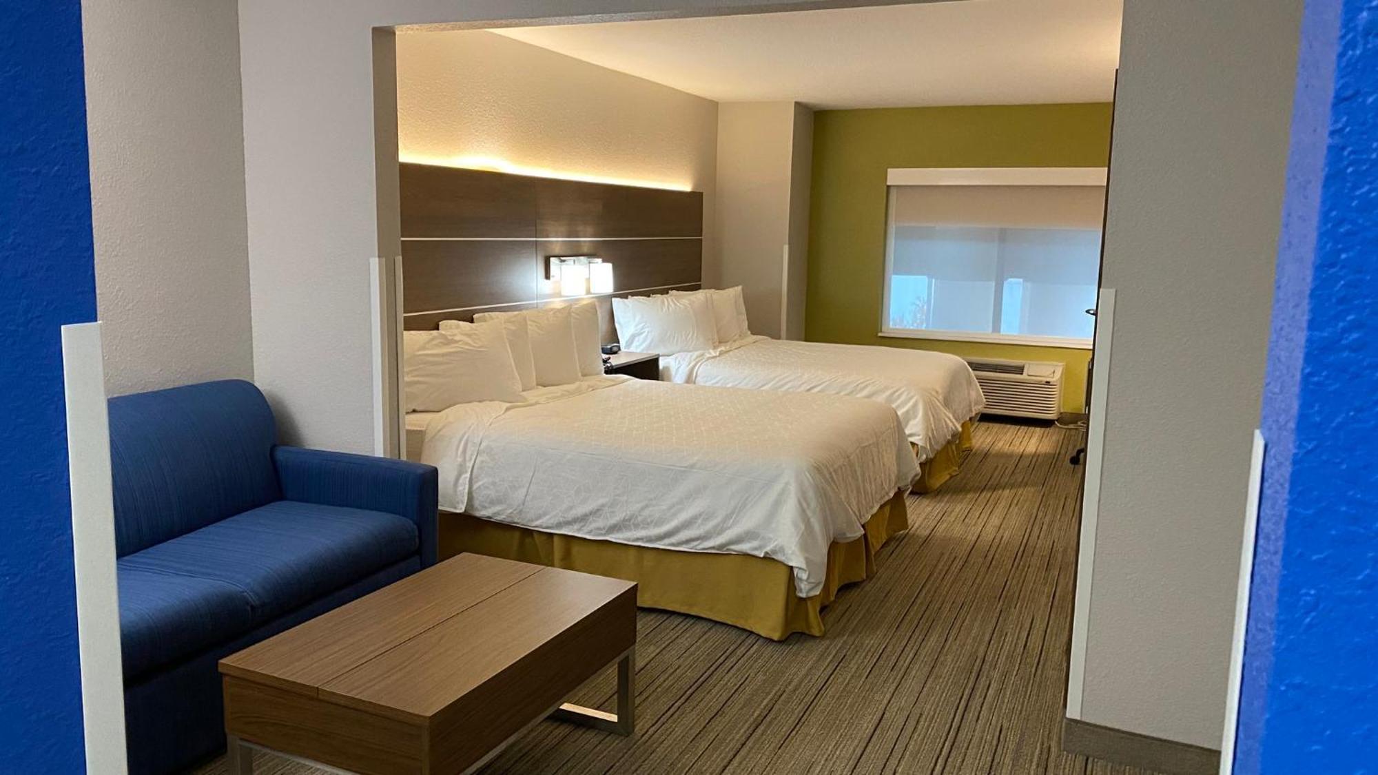 Holiday Inn Express Hotel & Suites Weston By Ihg Exterior photo